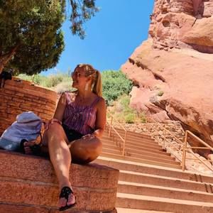 Meet your Posher, Lisa